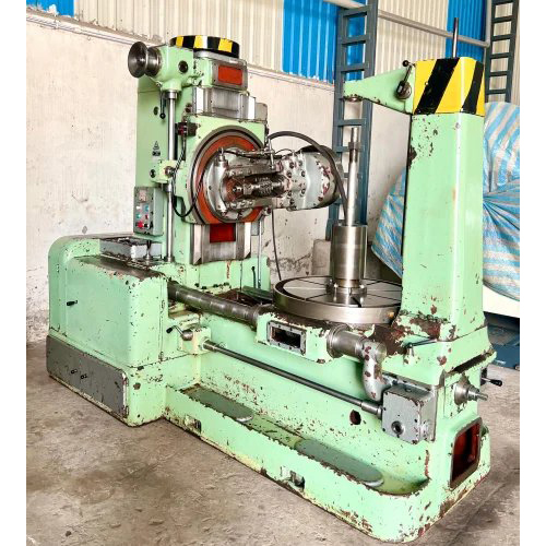 TOS FO 10 Gear Hobbing Machine