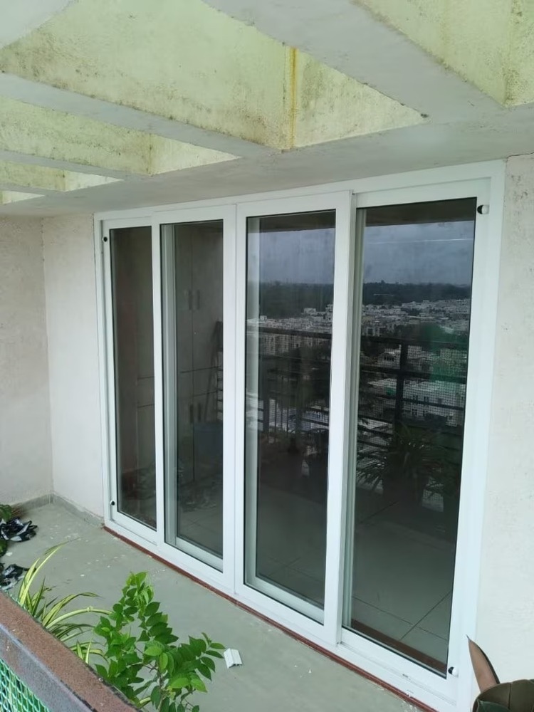 Upvc Sliding Window - Plastic Material | White Color, Industrial And Commercial Application, Smooth Sideward Movement