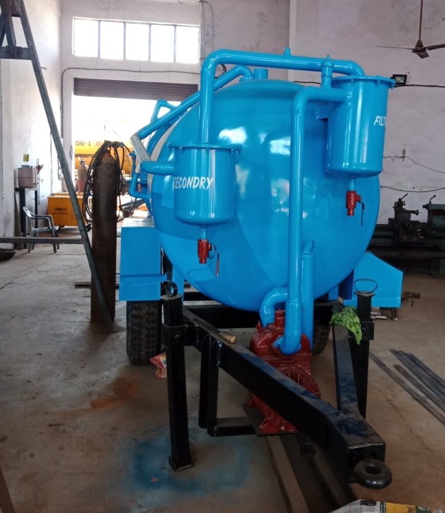 Tractor Towing Sewer Suction Machine 5000 Liter