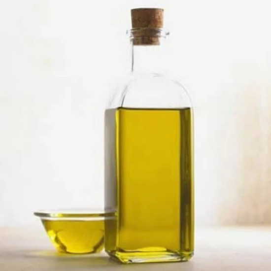 Henna Oil ( Lowsonia Inermis )