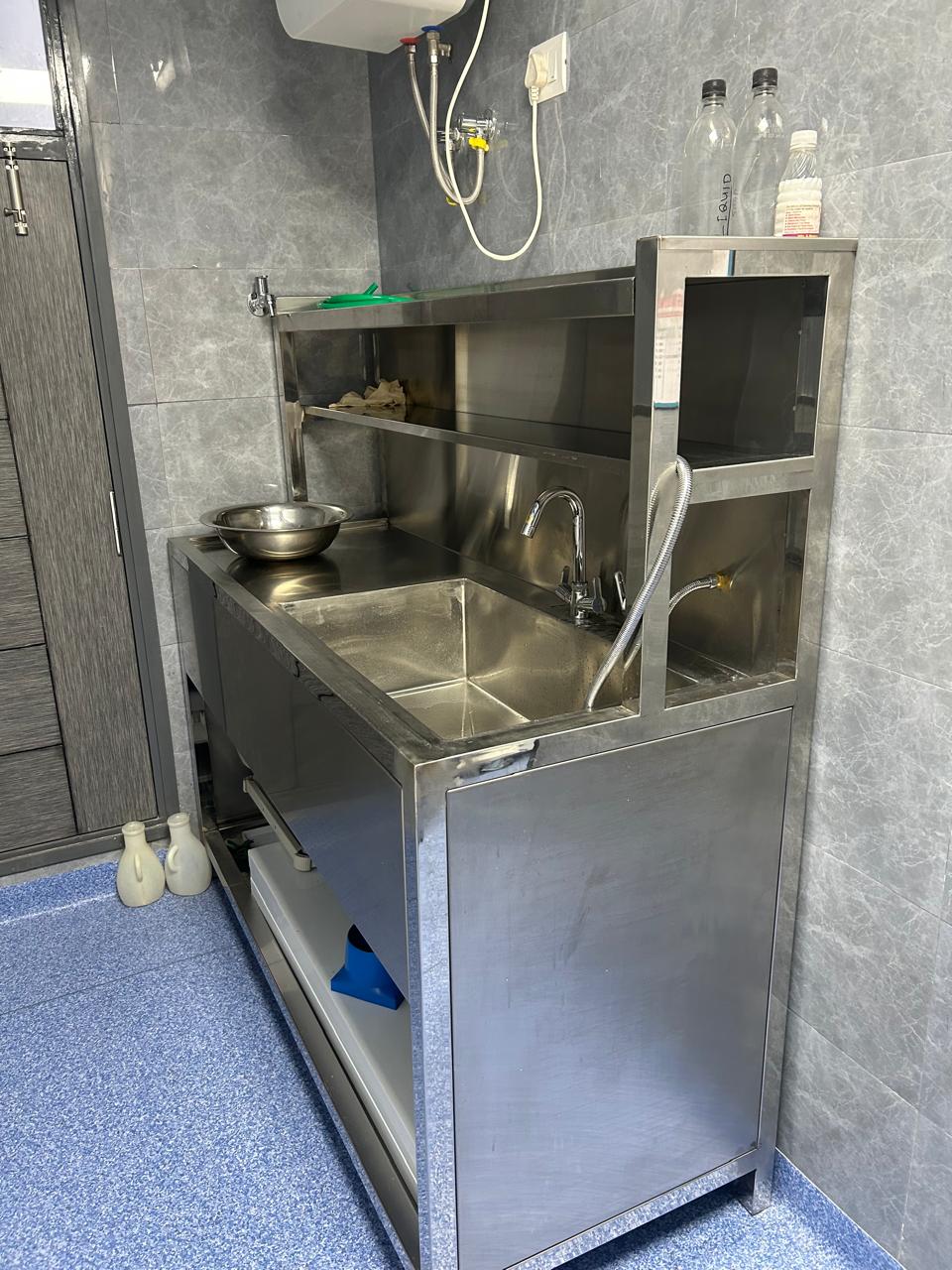 Instrument Washer - Color: Stainless Steel