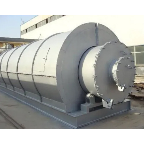 5 Ton Waste Tyre Pyrolysis Machine - Mild Steel, 5 Ton Capacity, Water Cooling Mode, 415 Volt (v) | Manual Feeding System, 1-Year Warranty
