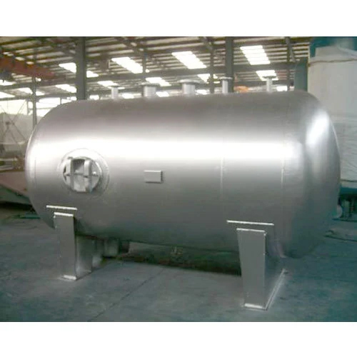 Stainless Steel Pressure Vessel - 500-1000 Ltr Capacity Standard Size Silver Color New Condition Ideal for Industrial Applications