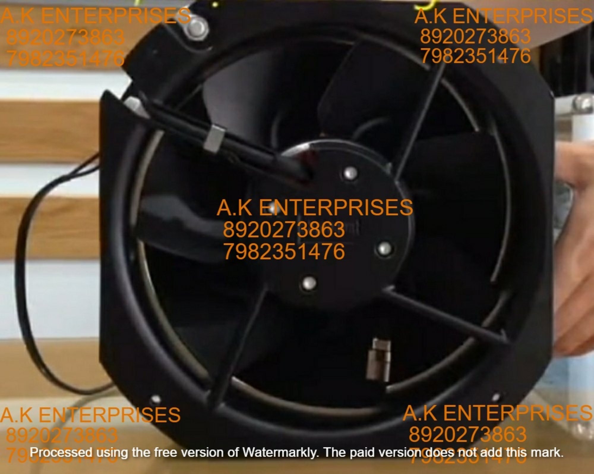 EBM PAPST Cast Iron Fan W2E200HK3801/IN23 230V 0.29/0.35A 64/80W