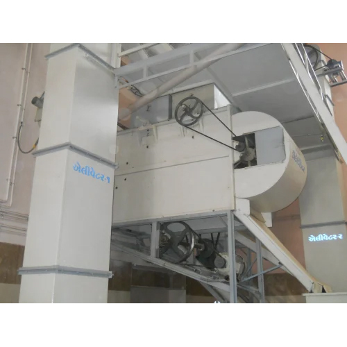 Groundnut Decorticator Machine - Automatic Grade: Automatic