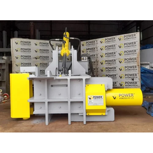 Horizontal Hydraulic Baler - Color: Grey And Yellow