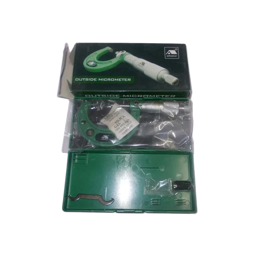Outside Type Vernier Caliper - Accuracy: High  %