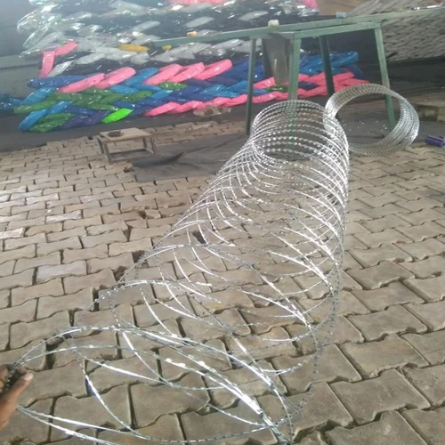 Boundary Wall Fencing Concertina Coil
