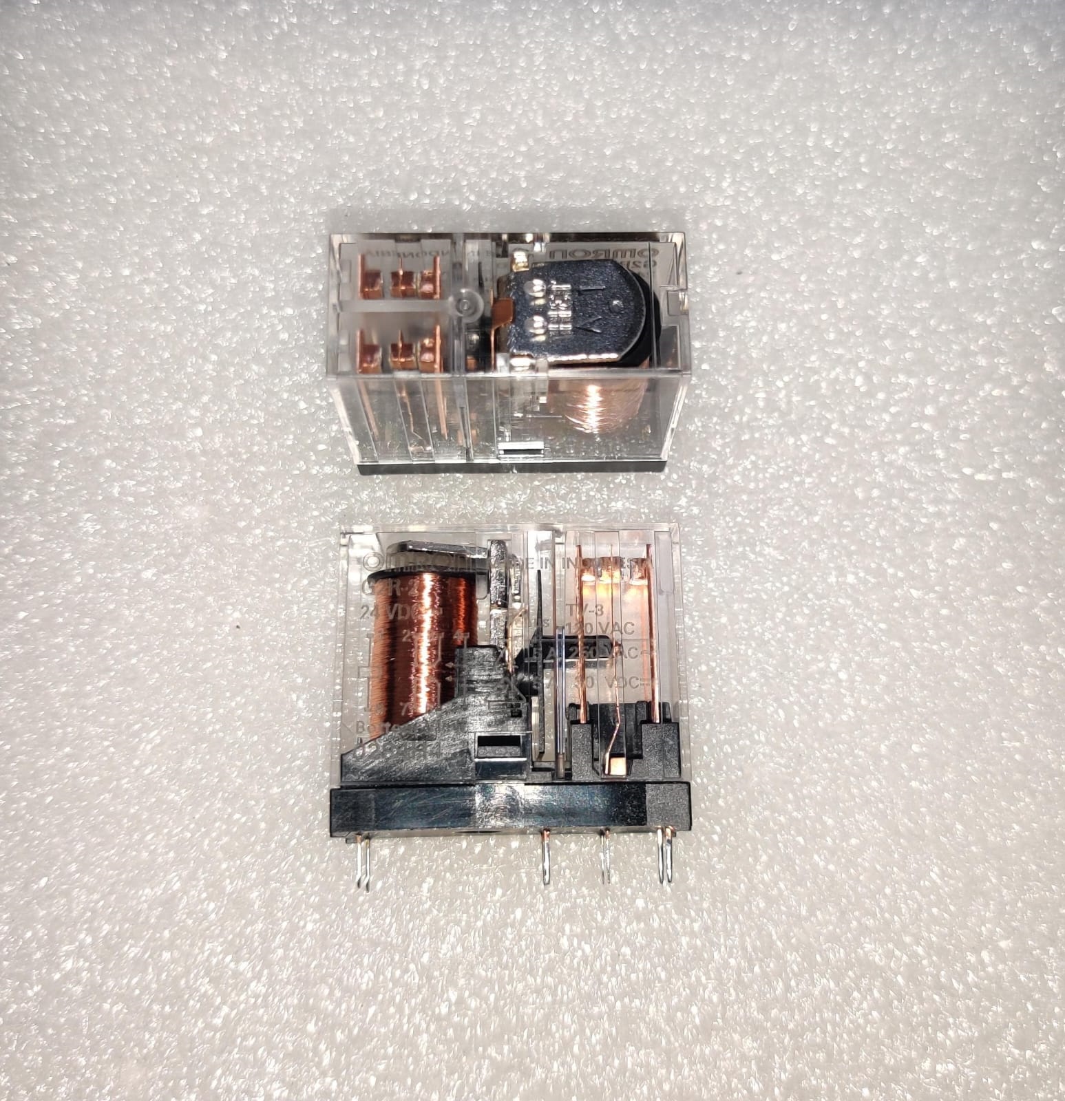 G2r2-24v Dc - Color: Black