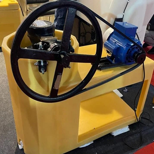 Semi Automatic Icecream Machine 20 Kg - Color: Yellow