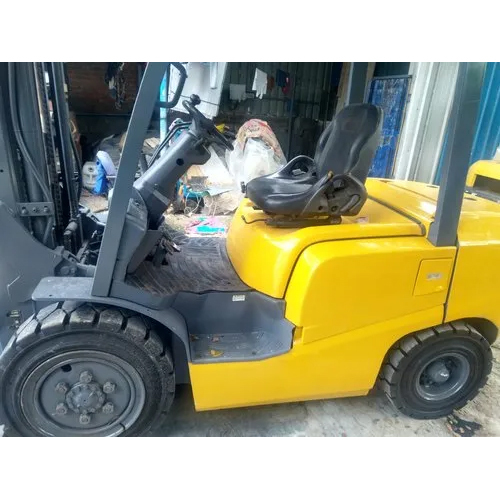 2Ton Used Forklift - Application: Lifting