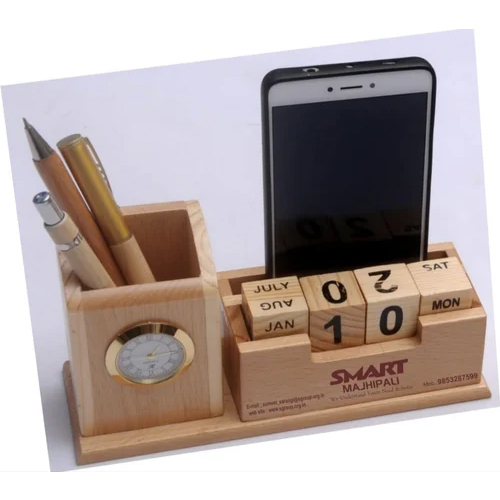 Customized Wooden Pen Stand - Finish: Smooth