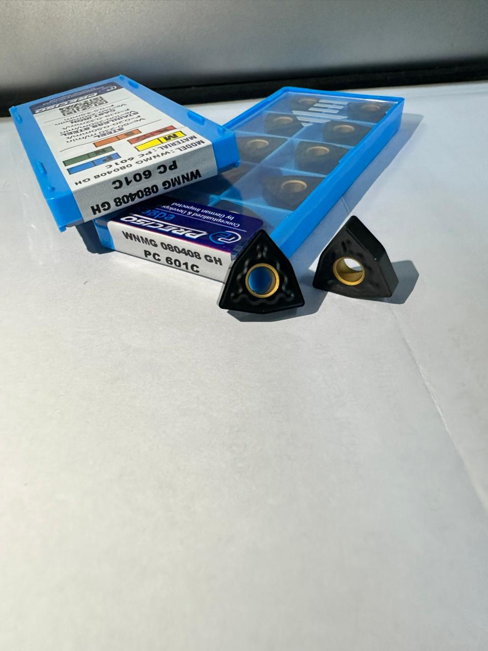 TURNING INSERT