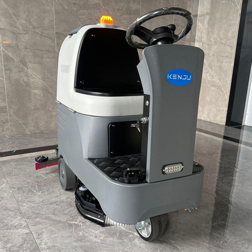 Ride On Scrubber Dryer - Cleaning Type: Clean-In-Place(Cip)