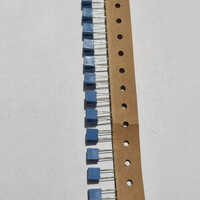 फिल्म मेटालाइज्ड पॉलीएस्टर रेडियल कैपेसिटर