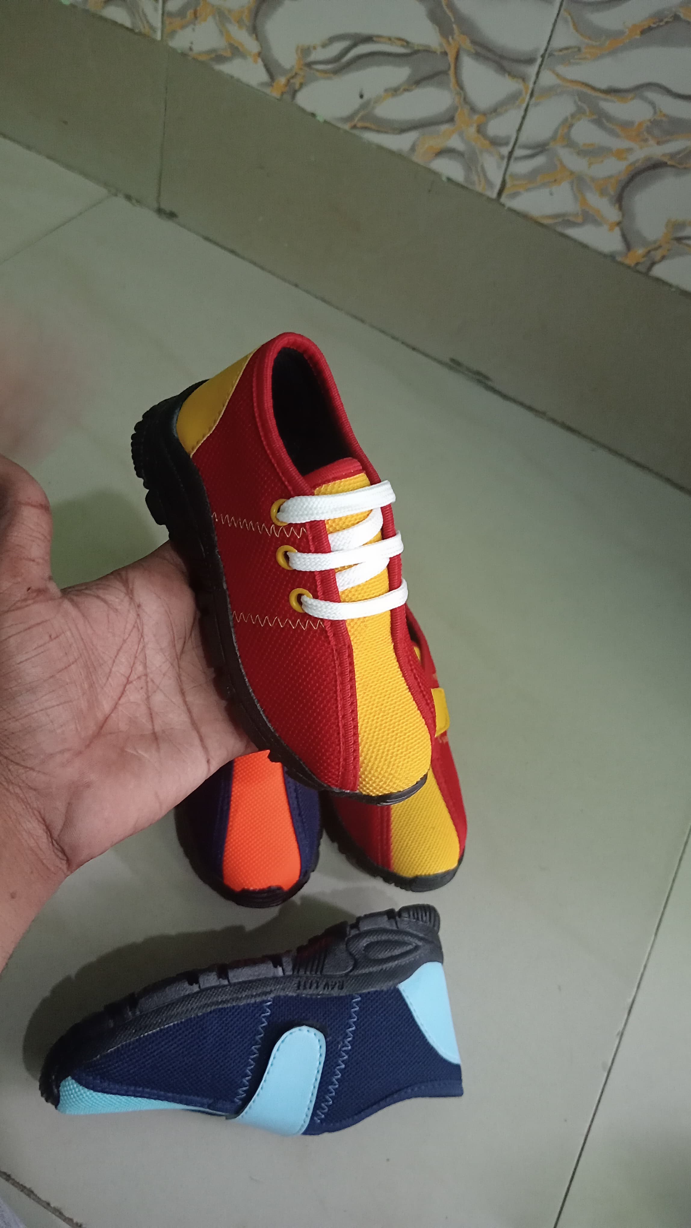 School Canvas Shoes - High-quality Plastic Canvas, Various Sizes Available | Fade-resistant, Multi-color Options For Versatile Style And Comfort