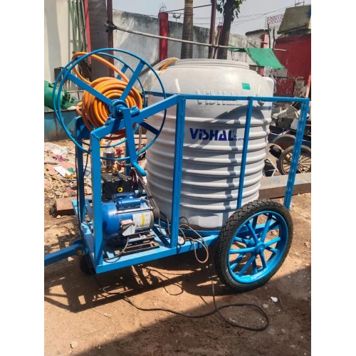 500 L Tractor Mounted Sprayers - Color: Blue