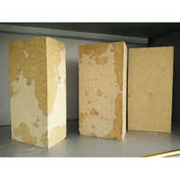 Ceramic Silica Bricks - Rectangular Shape, Yellow Color | Fire-retardant Common Bricks Designed For High-temperature Applications