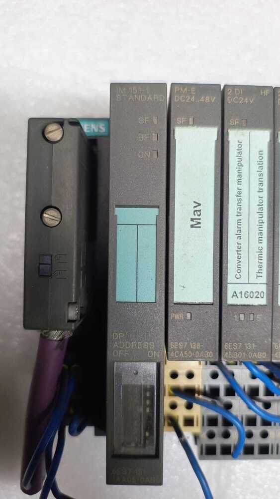 Siemens Im 151-1 6es7 - Color: Black