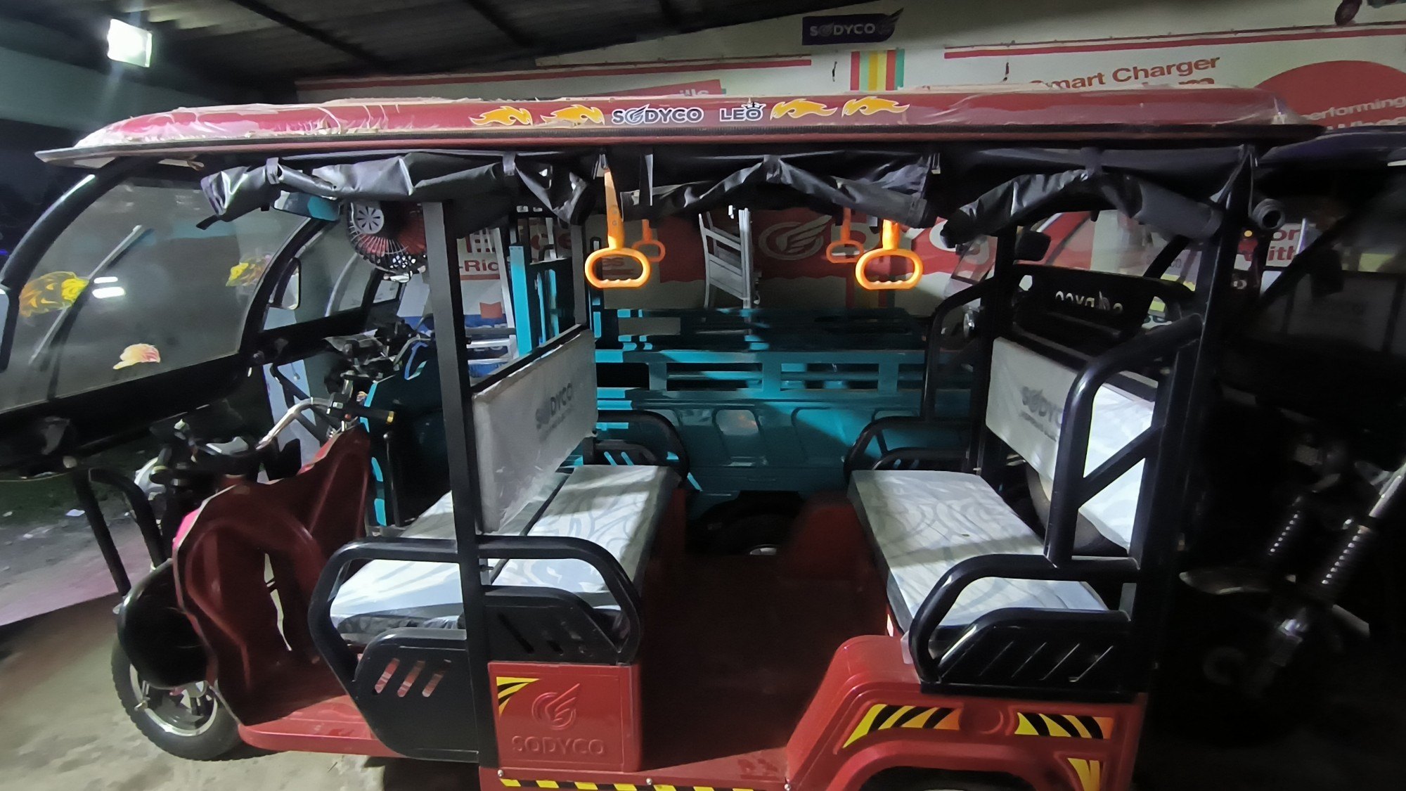 SODYCO LEO Electric Rickshaw