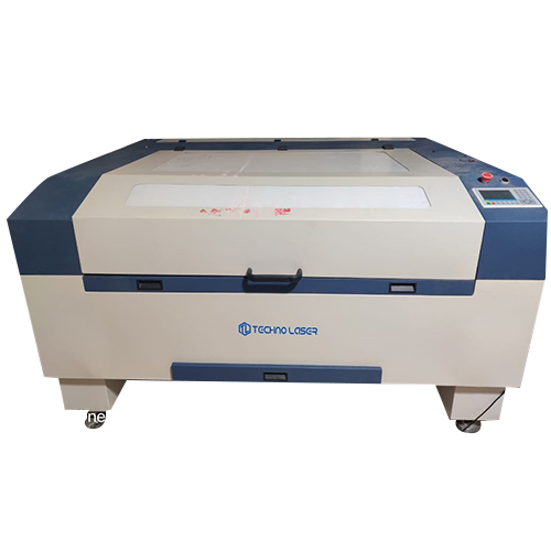 Co2 Laser Cutting Machine - Metal Cutting, 220-440 Volt Range | Cnc Capable, Air Cooling, High Performance