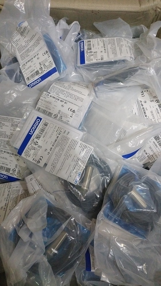 OMRON PROXIMITY SENSOR,E2B-M18KS08-WP-B1