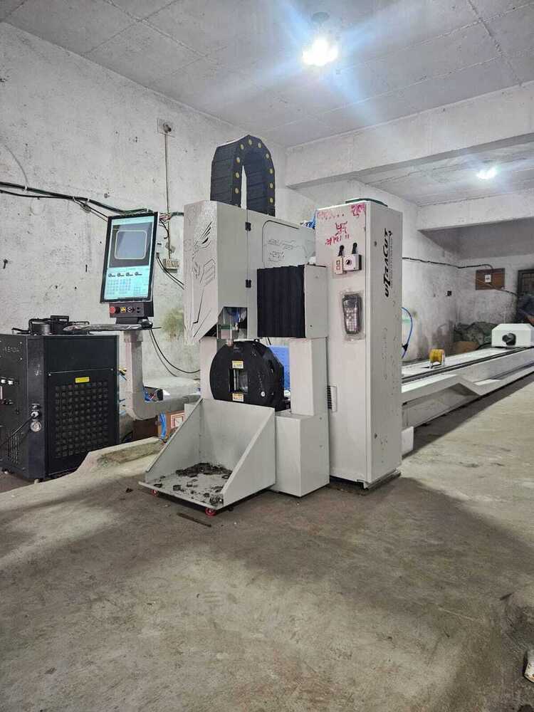 CNC FIber Laser Tube Cutting Machine