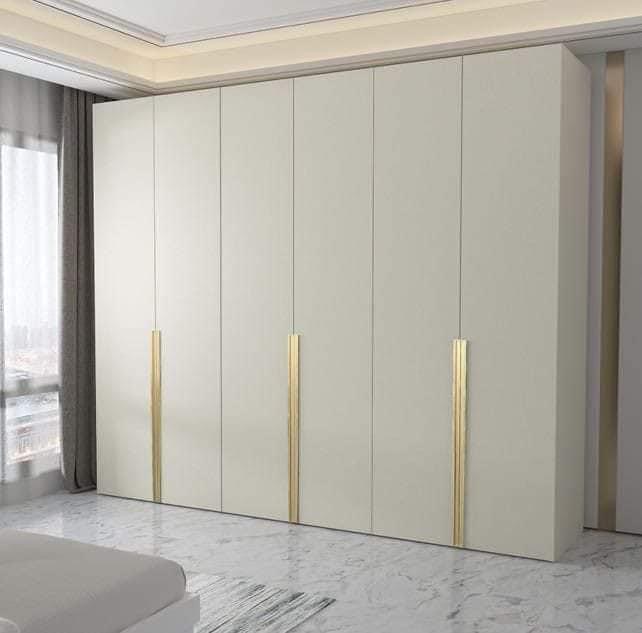 White Luxury Modular Wardrobe - Brand Name: Jindal Steel