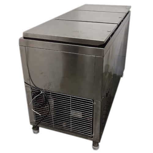 Commercial Deep Freezer - Color: Silver