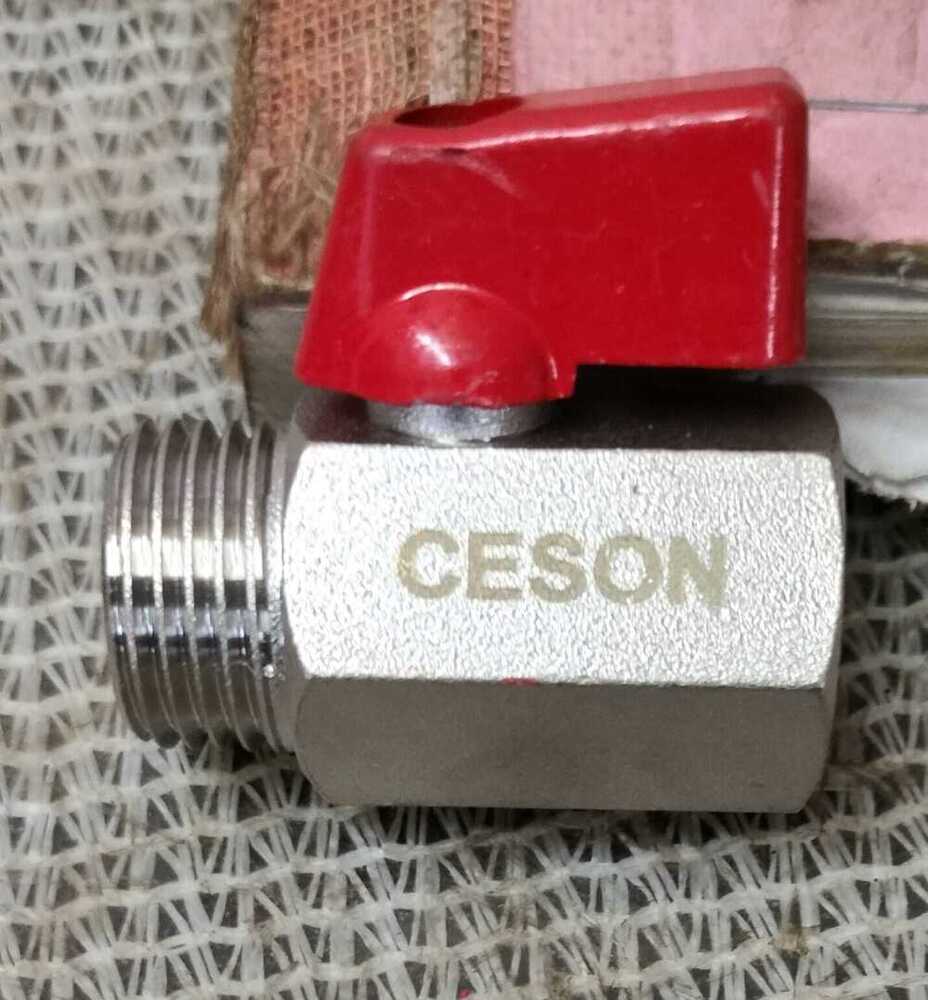 Brass Mini Ball Valve Size: 1/2"