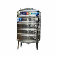 एजीटेटर के साथ एसएस टैंक