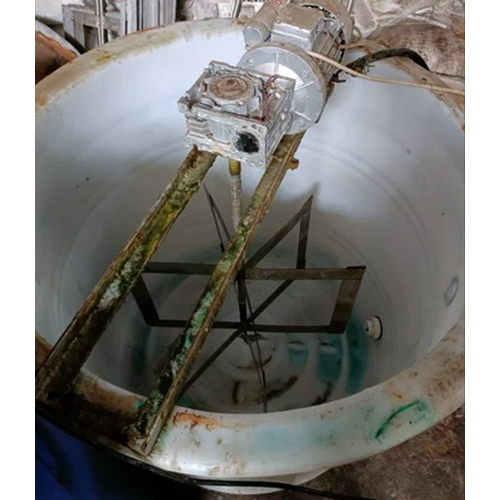 Tank Mixing Machine - Color: Silver