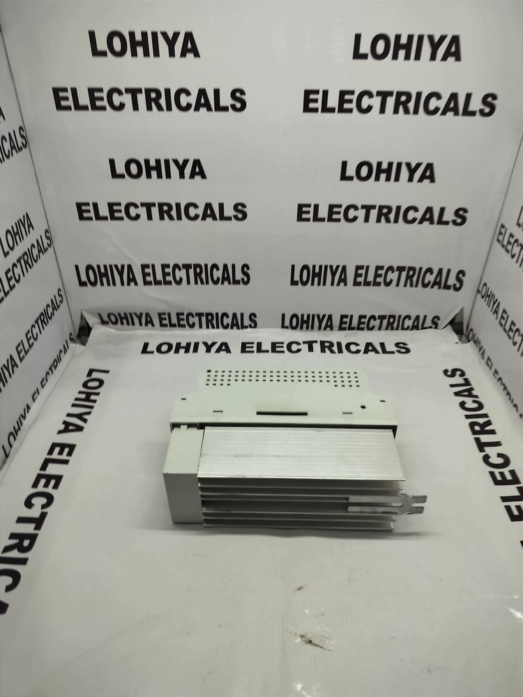 LENZE ECSEA008C4B SERVO SYSTEM (USED)