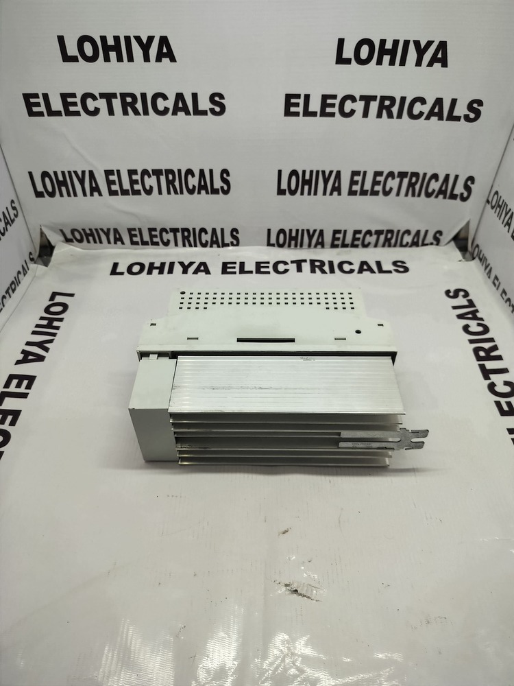 LENZE ECSEA008C4B SERVO SYSTEM (USED)