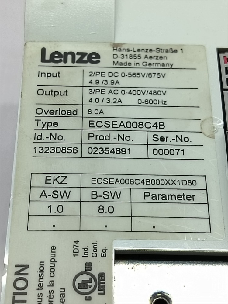 LENZE ECSEA008C4B SERVO SYSTEM (USED)