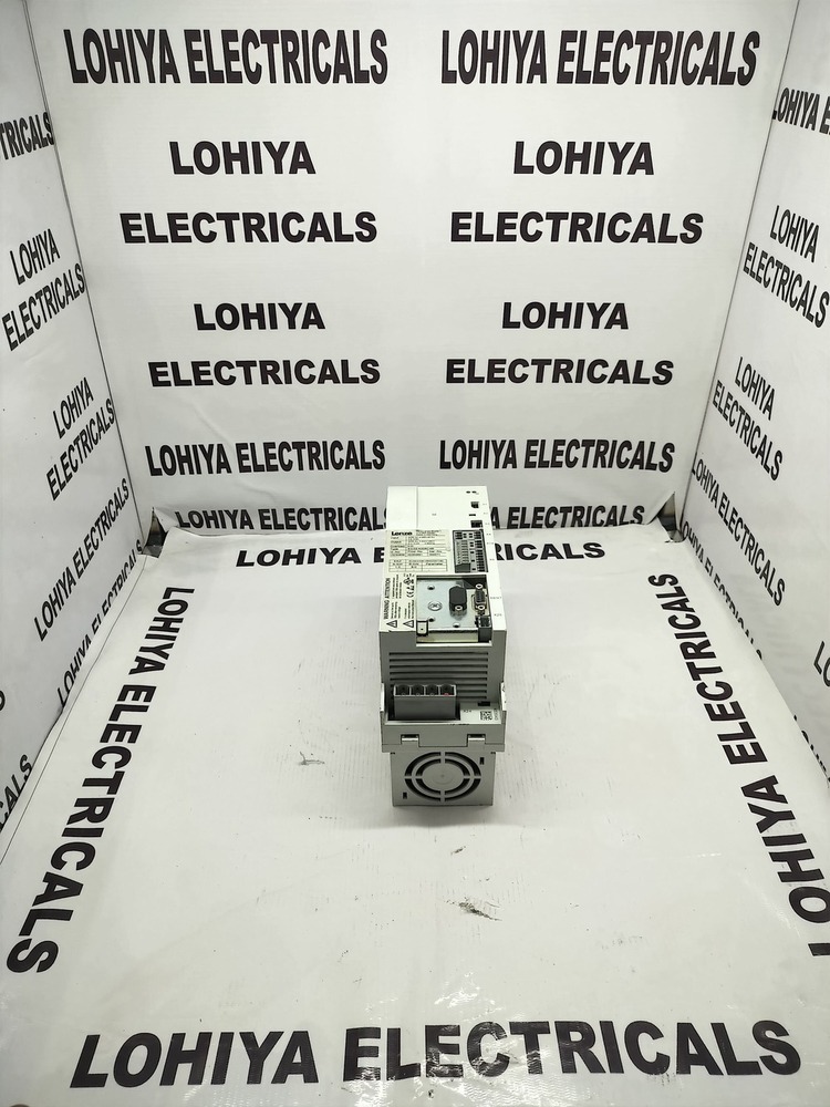 LENZE ECSEA008C4B SERVO SYSTEM (USED)