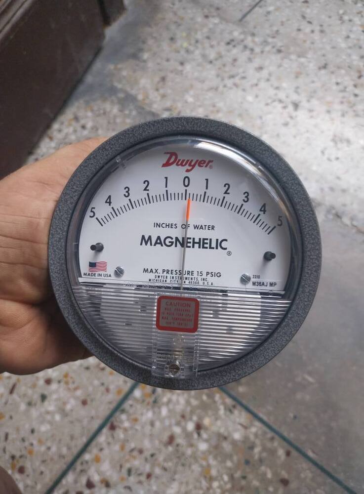 DWYER OMEGA Differential Pressure Gauge From Kablana Industrial Area Jhajiar Haryana