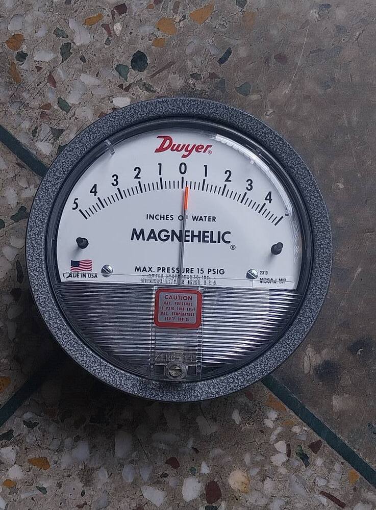 DWYER OMEGA Differential Pressure Gauge From Kablana Industrial Area Jhajiar Haryana