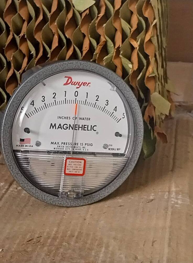 Dwyer Omega Differential Pressure Gauge From Kablana Industrial Area Jhajiar Haryana - Accuracy: A 2% (-Ha Model A 1) Of Fs (A 3% (-Ha A 1.5%) On -0
