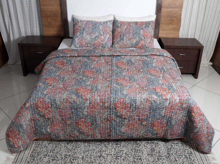 New Cotton Paisely Print Quilts