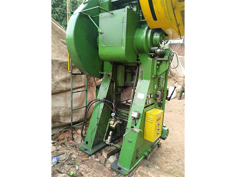 AIDA PK 25 Power Press 250 Ton