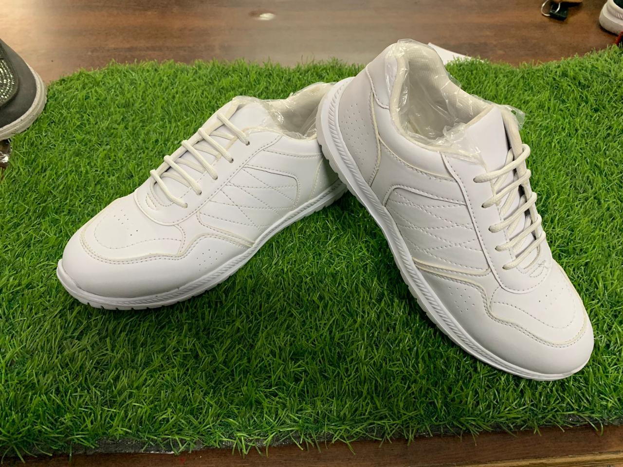 DERBY WHITE SCHOOL SHOES