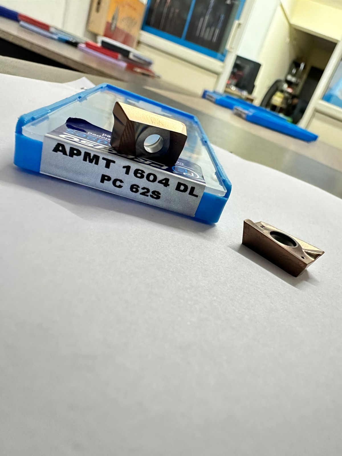 Carbide Milling Insert - Tungsten Carbide Material, Suitable For Cnc & Vmc Machines, Manual Operation Capable, High-speed Machining Compatible
