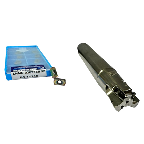 CARBIDE MILLING INSERT