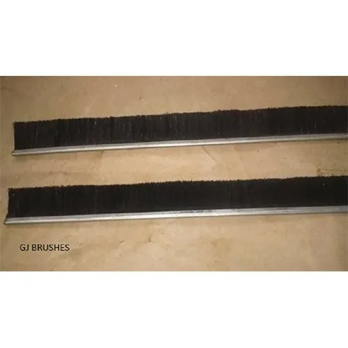 Industrial Strip Brush - Bristle Color: Black