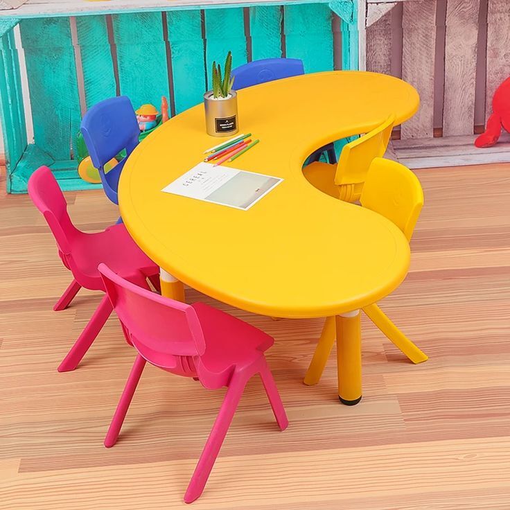 Kids Plastic Moon Table