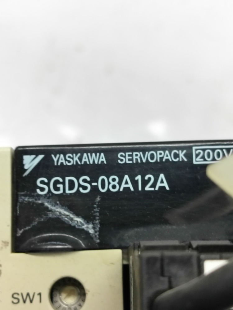 YASKAWA SGDS-08A12A SERVO DRIVE