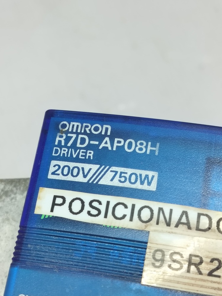 OMRON R7D-AP08H SERVO DRIVE