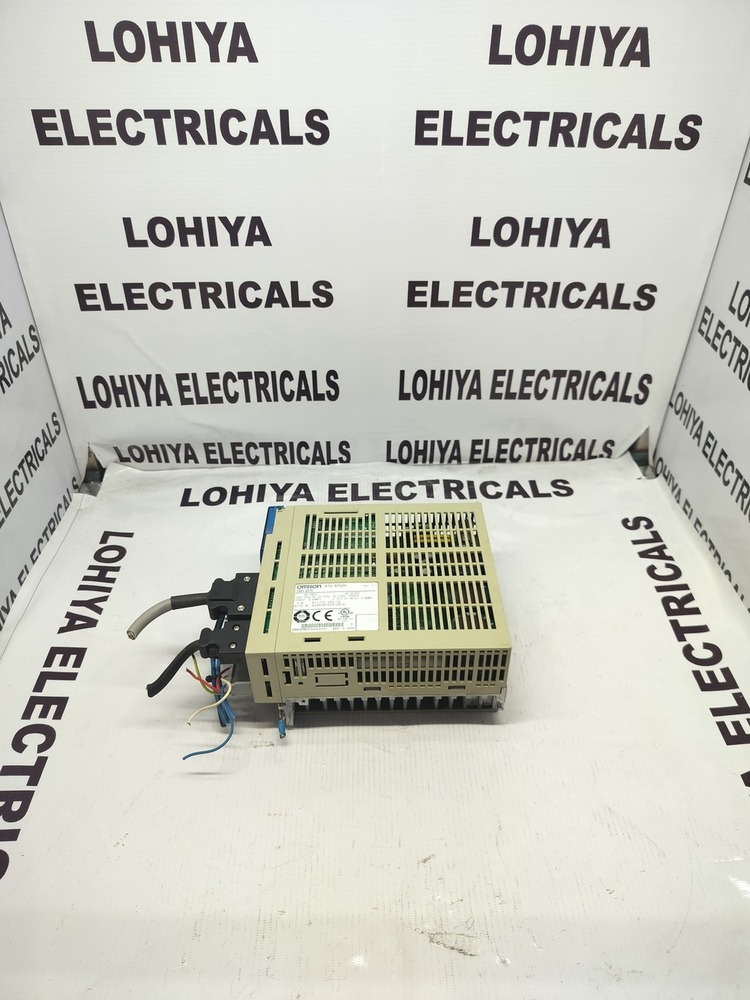 OMRON R7D-AP08H SERVO DRIVE