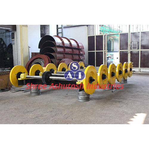 Hume Pipe Making Machine - Color: Yellow & Black